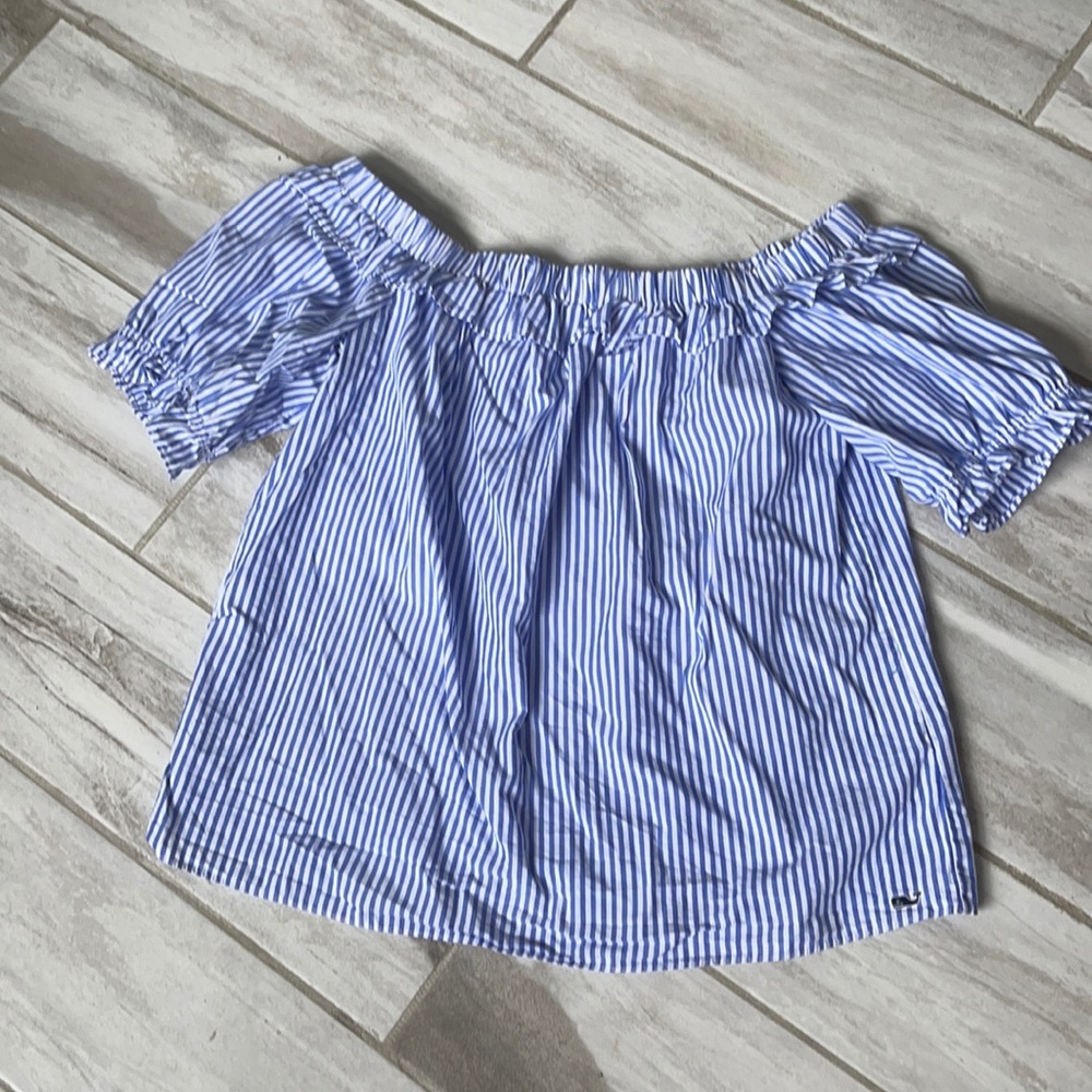 Off the shoulder Vineyard Vines shirt